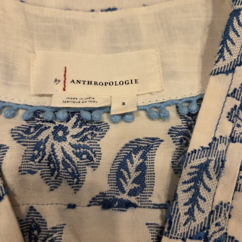Anthropologie Blue and White Sleeveless Floral Blouse, Size S. - Picture 15 of 16